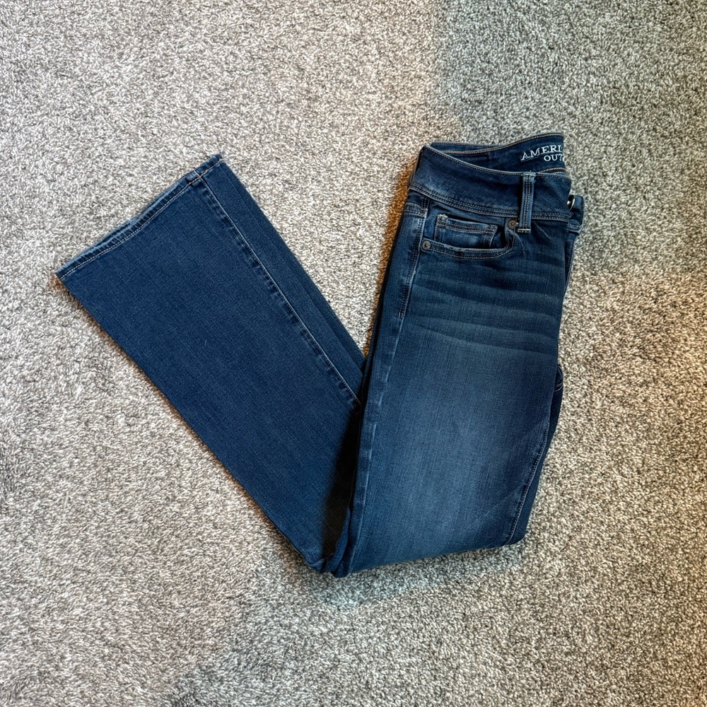 American Eagle Outfitters Kick Boot Jeans 0 short
